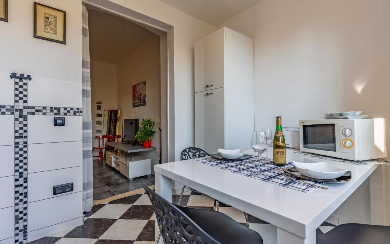 Apartman 39 Pula Luaran gambar